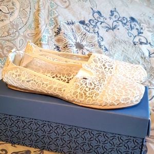 LAST CALL MUST GO Mad Love White Lace Slip on Flats Size 9